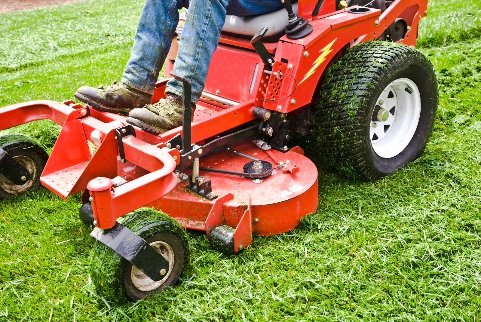 Lawn Mowers and Tractors Buyer Guide